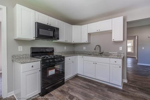 1100 Front St, Aurora, IL 60505 photo 14