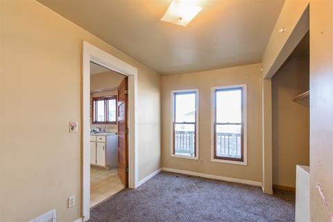 1027 State St, Dekalb, IL 60115 photo 13