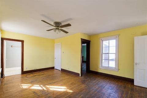 1027 State St, Dekalb, IL 60115 photo 14