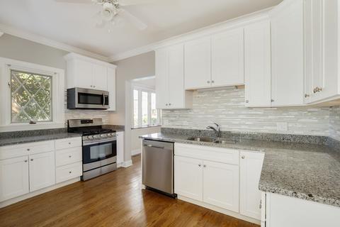 8031 Christie Ave, Lyons, IL 60534 photo 10