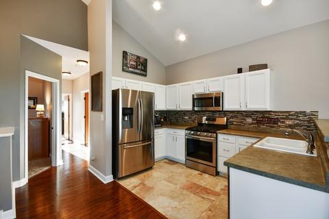 671 E Willow St, Elburn, IL 60119 photo 3