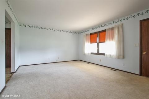 1200 8th St, Harvard, IL 60033 photo 4
