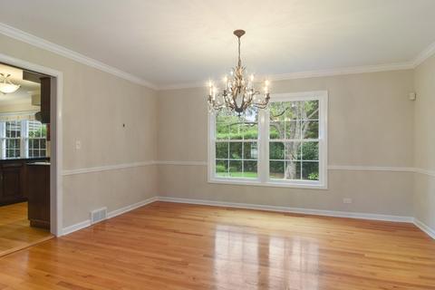 938 Suffield Ter, Northbrook, IL 60062 photo 4