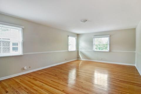 938 Suffield Ter, Northbrook, IL 60062 photo 13