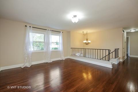 1490 Cooper Rd, Hoffman Estates, IL 60169 photo 2