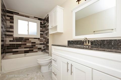 1490 Cooper Rd, Hoffman Estates, IL 60169 photo 10