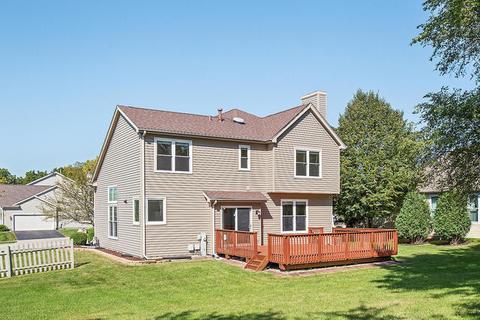 855 Columbine Dr, Elgin, IL 60124 photo 2