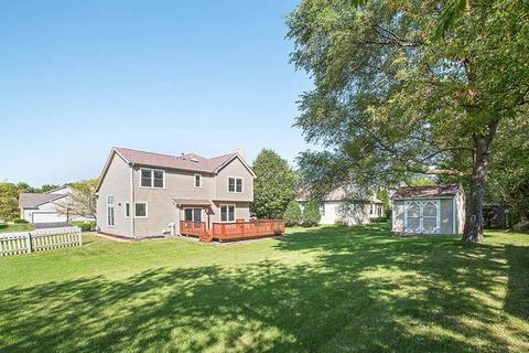 855 Columbine Dr, Elgin, IL 60124 photo 3