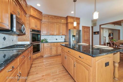 3324 White Eagle Dr, Naperville, IL 60564 photo 12