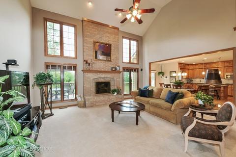 3324 White Eagle Dr, Naperville, IL 60564 photo 8