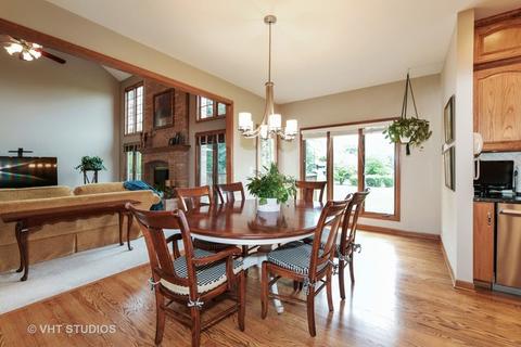 3324 White Eagle Dr, Naperville, IL 60564 photo 9