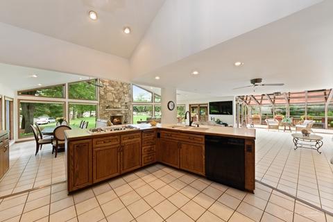 9606 Captains Dr, Algonquin, IL 60102 photo 9