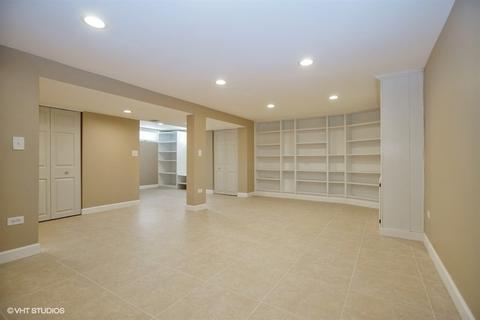 575 Vassar Ln, Des Plaines, IL 60016 photo 10