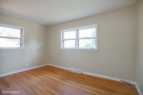 575 Vassar Ln, Des Plaines, IL 60016 photo 5