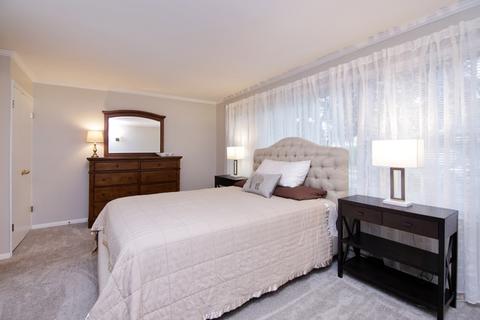250 Pine St, Deerfield, IL 60015 photo 5