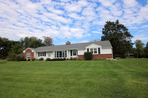 112 Thorobred Ln, Sleepy Hollow, IL 60118 photo 1