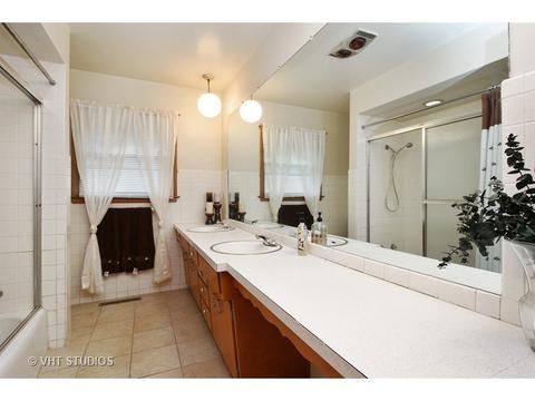 1446 W Vanmeter St, Kankakee, IL 60901 photo 9