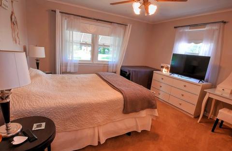 55 S Meyer Ct, Des Plaines, IL 60016 photo 9