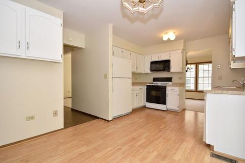 2242 Appleby Dr, Wheaton, IL 60189 photo 14