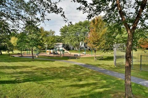 2242 Appleby Dr, Wheaton, IL 60189 photo 5