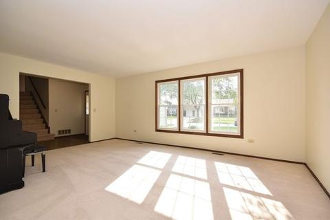 2242 Appleby Dr, Wheaton, IL 60189 photo 10