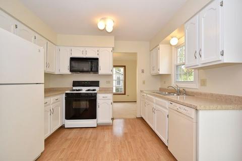 2242 Appleby Dr, Wheaton, IL 60189 photo 13