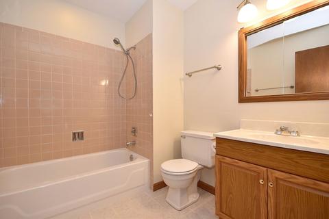 2242 Appleby Dr, Wheaton, IL 60189 photo 26