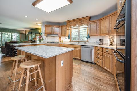 68 Hunter Ln, Bristol, IL 60512 photo 10