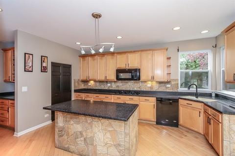 188 Primrose Ln, Bartlett, IL 60103 photo 10