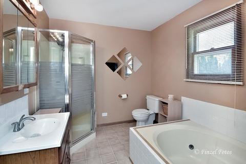 10111 Wilmette Ave, Algonquin, IL 60102 photo 12