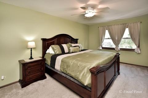 10111 Wilmette Ave, Algonquin, IL 60102 photo 11