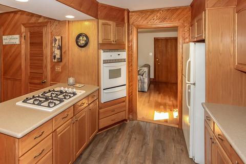 1114 E Grant Dr, Des Plaines, IL 60016 photo 11