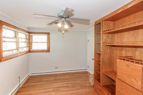 1114 E Grant Dr, Des Plaines, IL 60016 photo 16