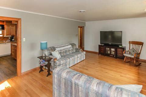 1114 E Grant Dr, Des Plaines, IL 60016 photo 3