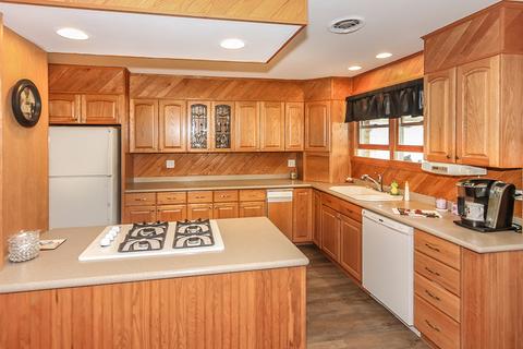 1114 E Grant Dr, Des Plaines, IL 60016 photo 8