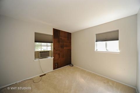 1092 Kenilworth Dr, Wheeling, IL 60090 photo 8