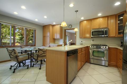 2707 Maynard Dr, Glenview, IL 60025 photo 4