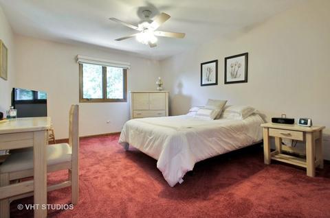 2707 Maynard Dr, Glenview, IL 60025 photo 9