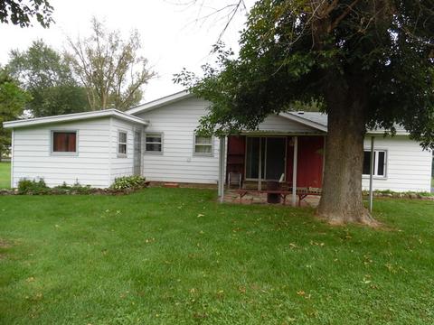 105 Nippersink Dr, Mchenry, IL 60050 photo 2