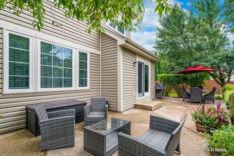 1360 Beacon Ln, Bartlett, IL 60103 photo 25
