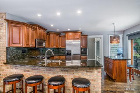 1360 Beacon Ln, Bartlett, IL 60103 photo 7