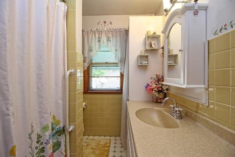566 S Alma Ave, Kankakee, IL 60901 photo 9
