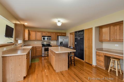 425 Haystack Ct, Dekalb, IL 60115 photo 8