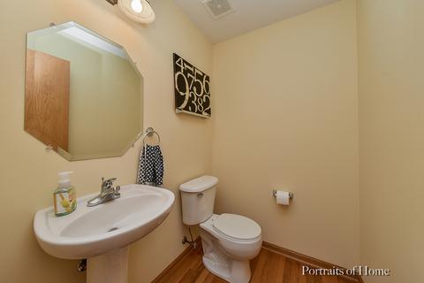 425 Haystack Ct, Dekalb, IL 60115 photo 11