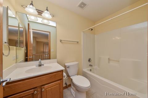 425 Haystack Ct, Dekalb, IL 60115 photo 18