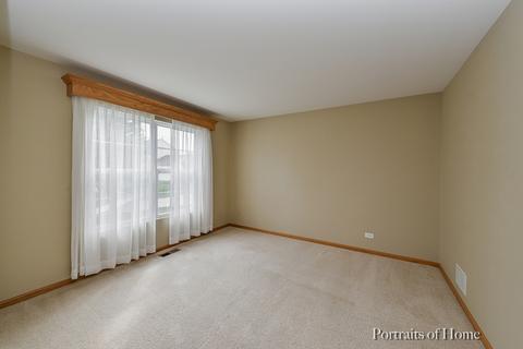 425 Haystack Ct, Dekalb, IL 60115 photo 12