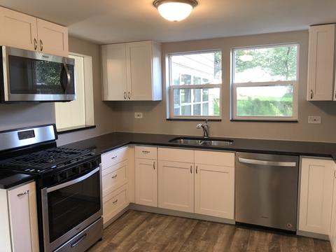 18 Crescent St, Elgin, IL 60123 photo 5