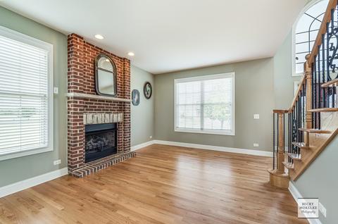 16449 S Mueller Cir, Plainfield, IL 60586 photo 4