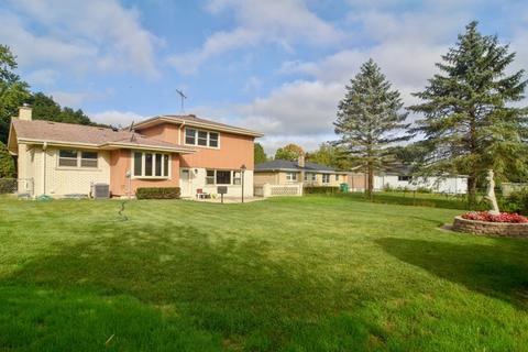 1081 Sherwood Dr, Wheeling, IL 60090 photo 14