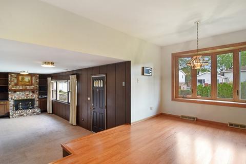 1081 Sherwood Dr, Wheeling, IL 60090 photo 7